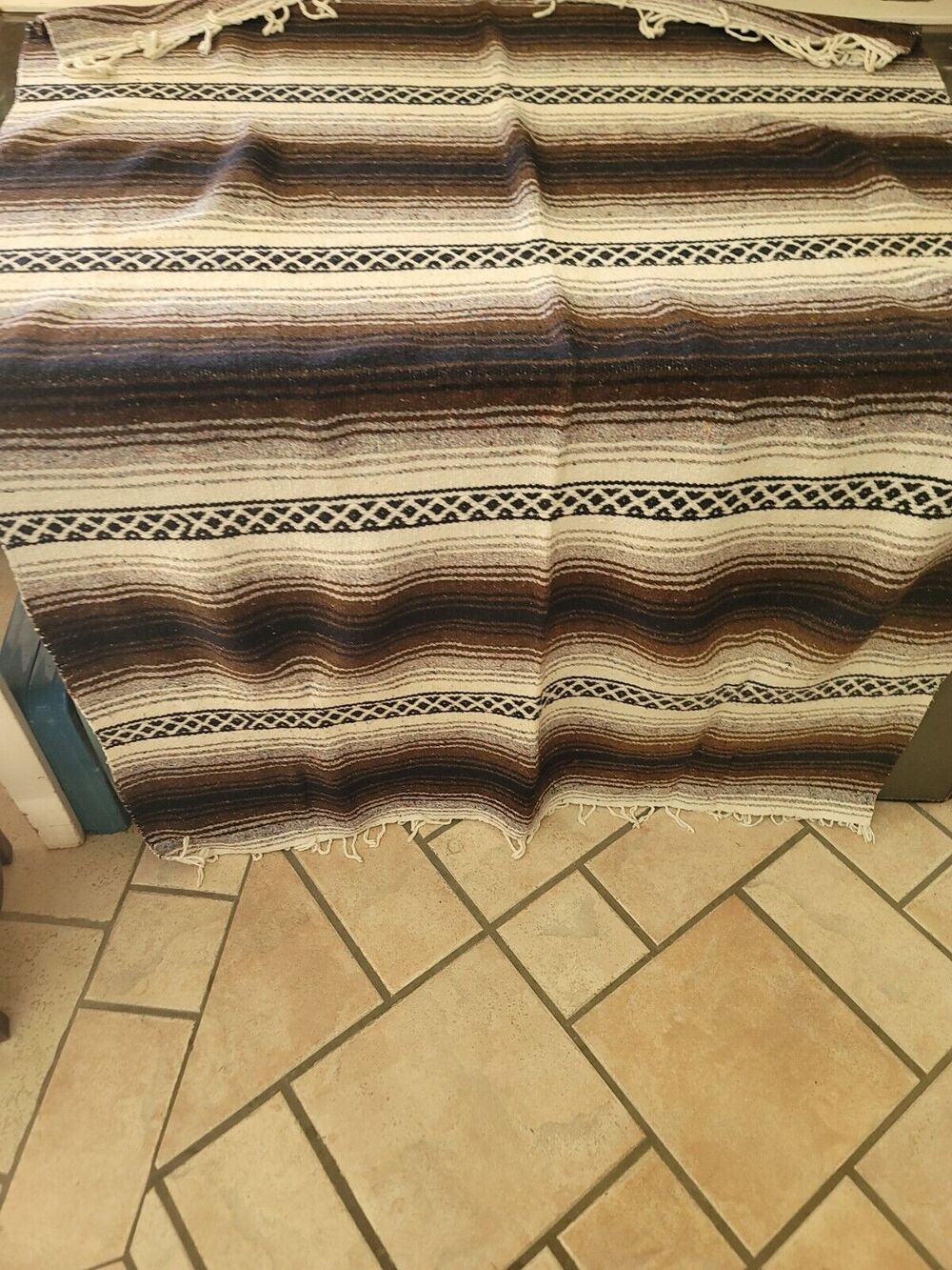 Vtg Brown Neutral Mexican Serape Cotton 77.5 x 47 in Striped Blanket with fringe